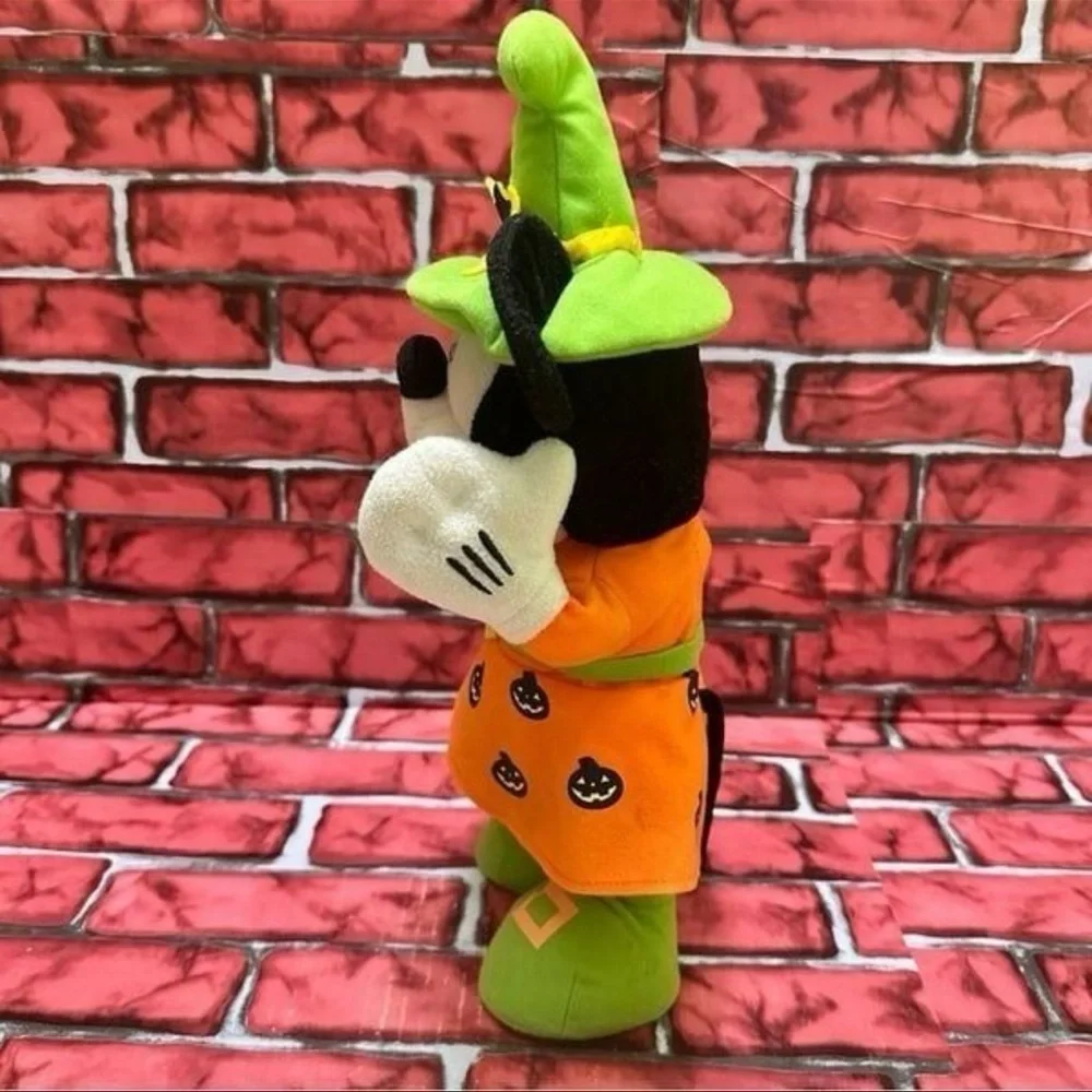 Disney Minnie Mouse witch Halloween Dancer doll
